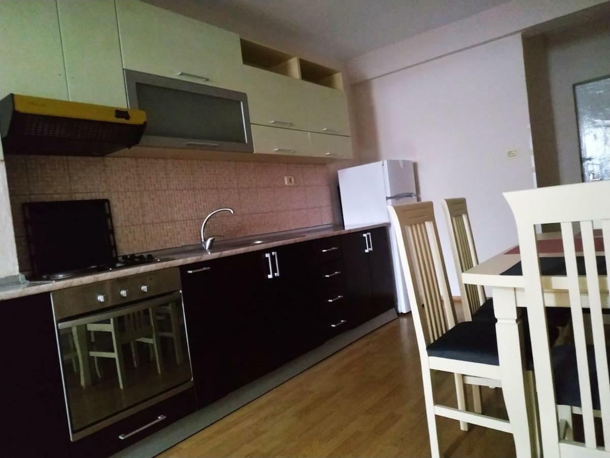Lovely Apt At The Heart Of The City&Near The Lake Pogradec Exterior foto